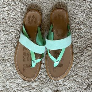 sorel teal sandals